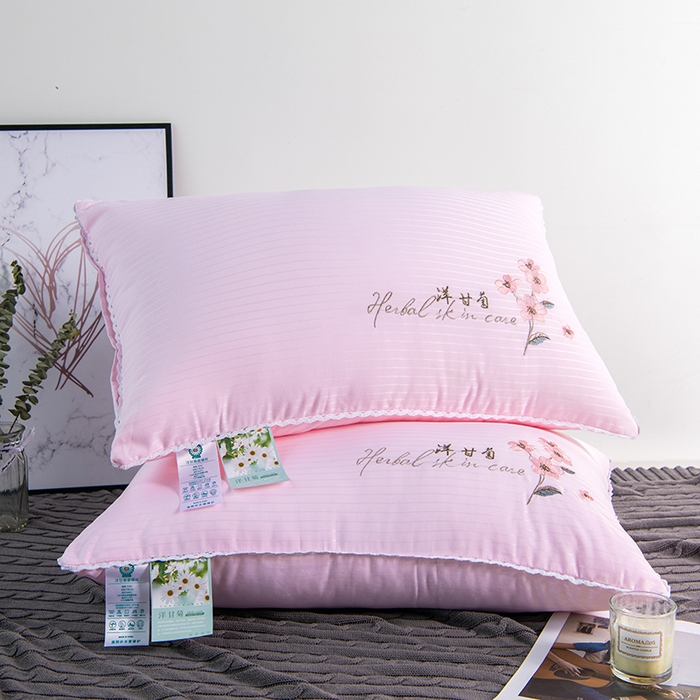 91家纺网 家纺一手货源 找家纺 （总）梵希良品家纺 2025新款洋甘菊面膜枕绣花羽丝绒枕头枕芯