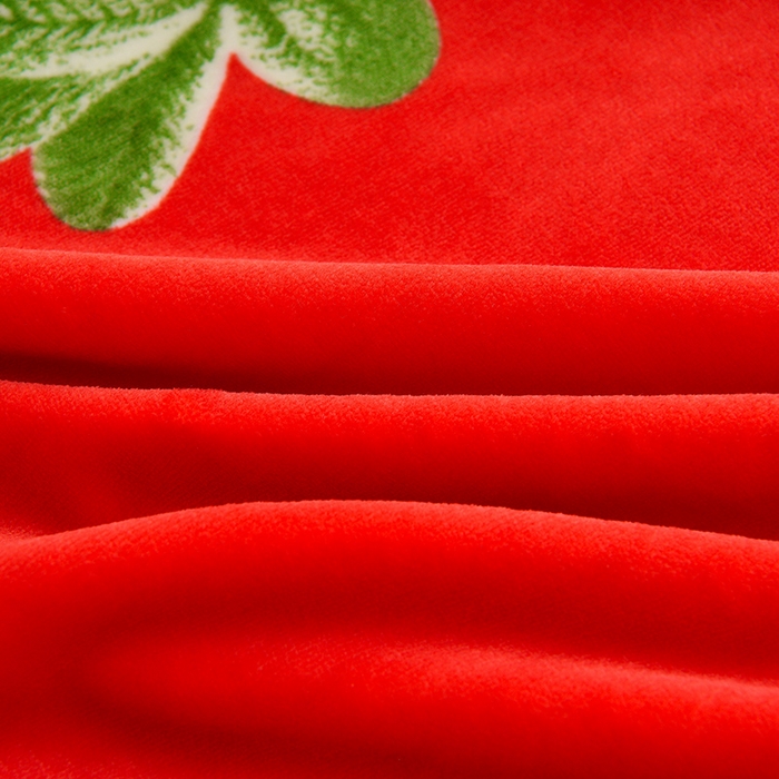 91家纺网 家纺一手货源 找家纺 博兰蒂 2025新款床裙款高克重牛奶绒印花四件套草莓兔