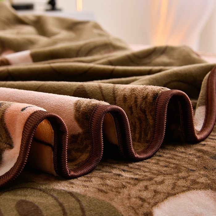 91家纺网 家纺一手货源 找家纺 博兰蒂 2025新款床裙款高克重牛奶绒印花四件套拉布布