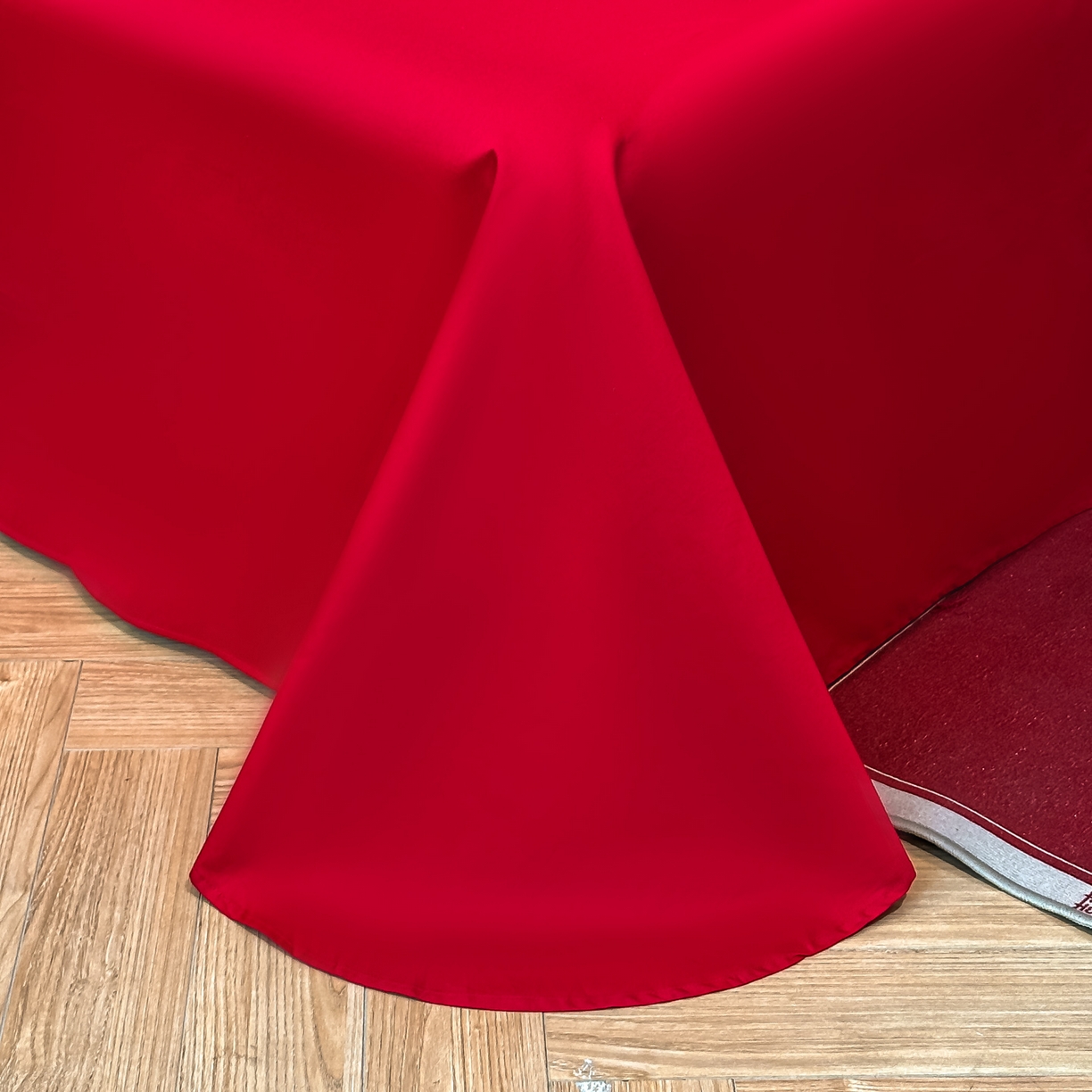 91家纺网 家纺一手货源 找家纺 欧乐蒂 2025新款亲肤棉婚庆刺绣四件套 金枝玉叶