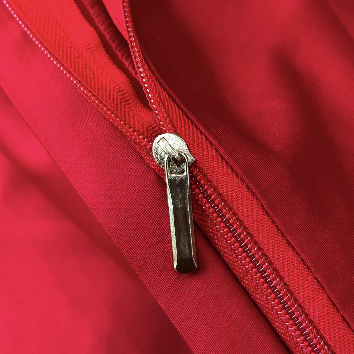 91家纺网 家纺一手货源 找家纺 欧乐蒂 2025新款亲肤棉婚庆刺绣四件套 龙飞凤舞