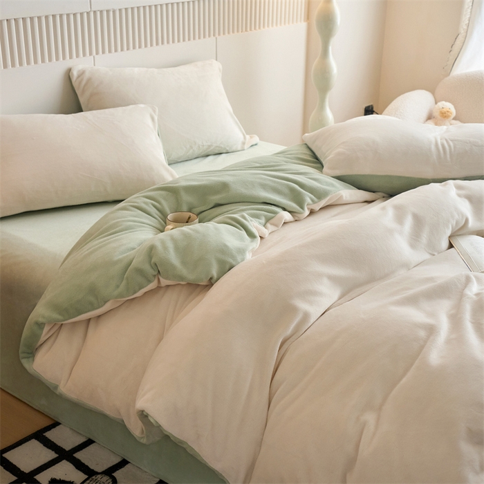 91家纺网 家纺一手货源 找家纺 （总）兰紫橙家纺 2025新款200克重纯色单面牛奶绒四件套