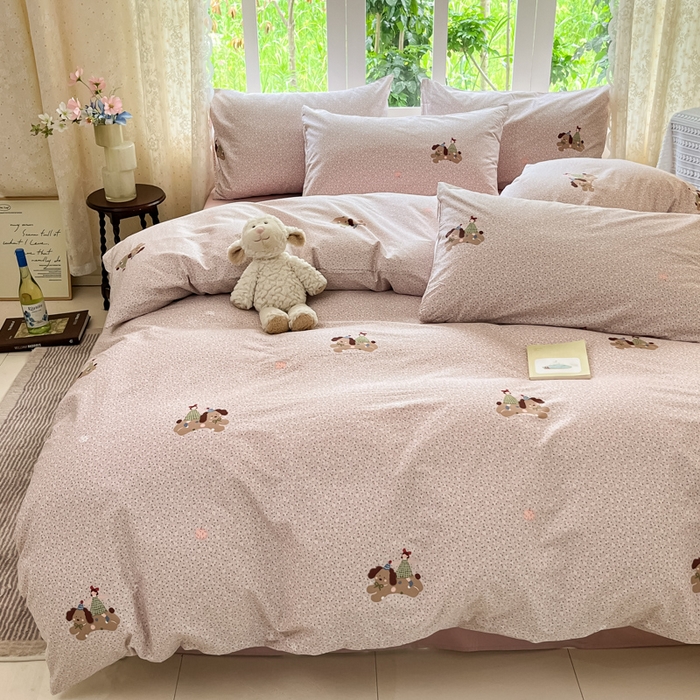 91家纺网 家纺一手货源 找家纺 柠馨 2025秋冬新款全棉印花四件套 花花伙伴