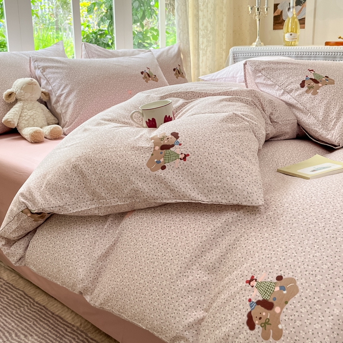 91家纺网 家纺一手货源 找家纺 柠馨 2025秋冬新款全棉印花四件套 花花伙伴