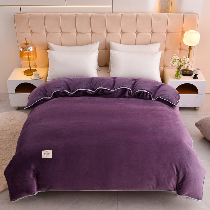 91家纺网 家纺一手货源 找家纺 博兰蒂 2025秋冬新款高克重纯色牛奶绒床裙款四件套墨紫