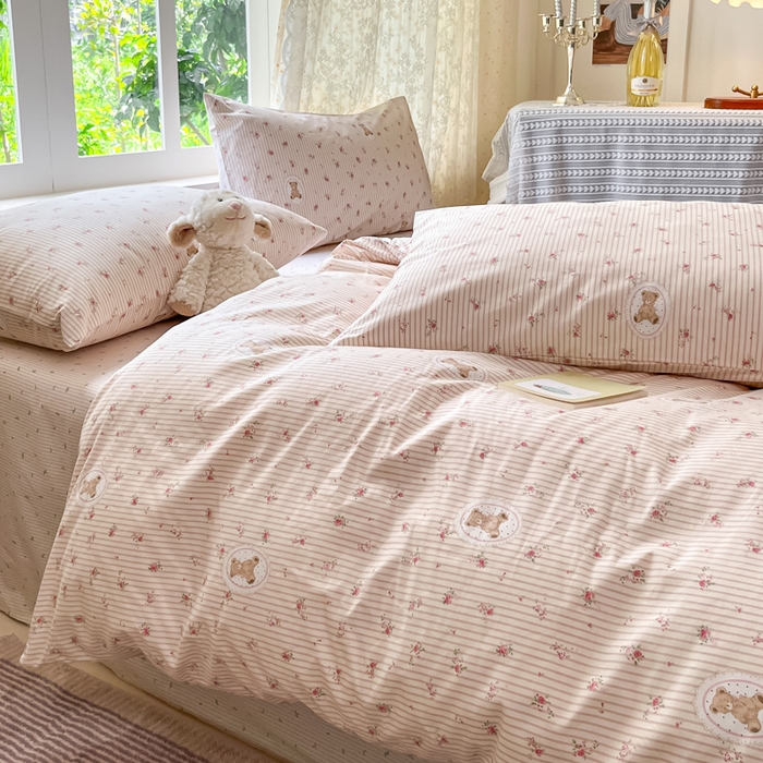 91家纺网 家纺一手货源 找家纺 柠馨 2025秋冬新款全棉印花四件套 花熊噗