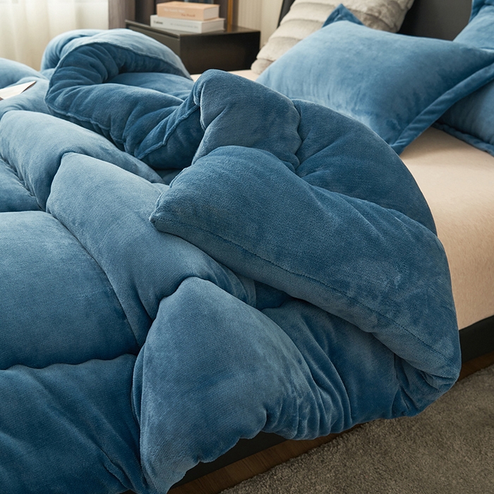 91家纺网 家纺一手货源 找家纺 （总）畅销被业 2025新款双面牛奶绒冬被被子被芯