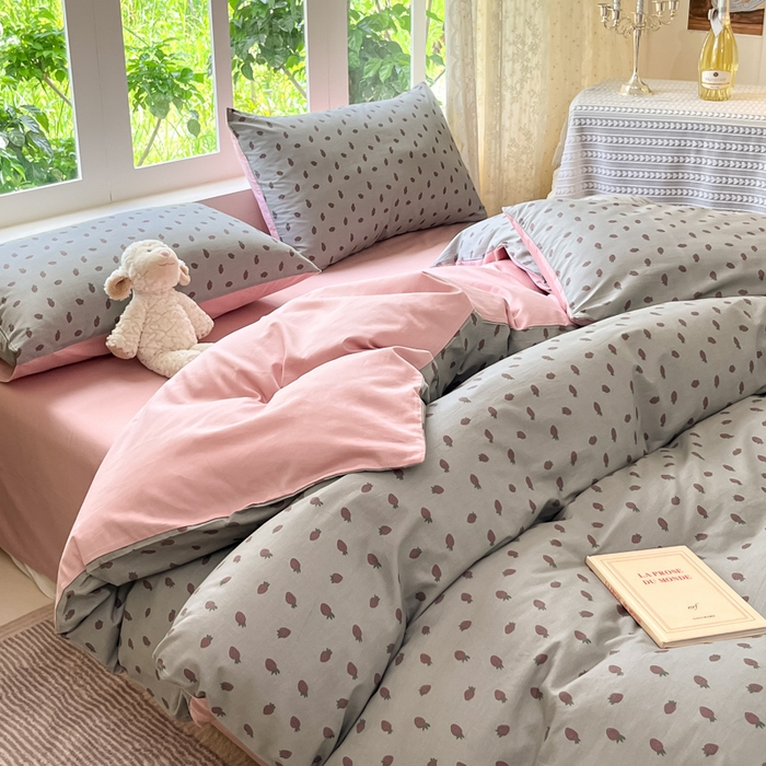 91家纺网 家纺一手货源 找家纺 柠馨 2025秋冬新款全棉印花四件套 莓雪