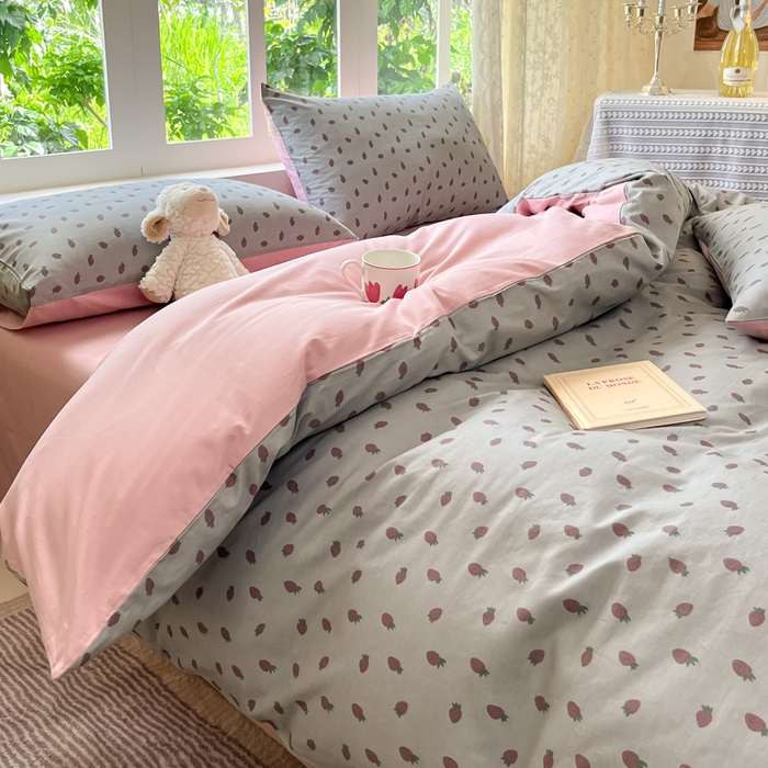 91家纺网 家纺一手货源 找家纺 柠馨 2025秋冬新款全棉印花四件套 莓雪