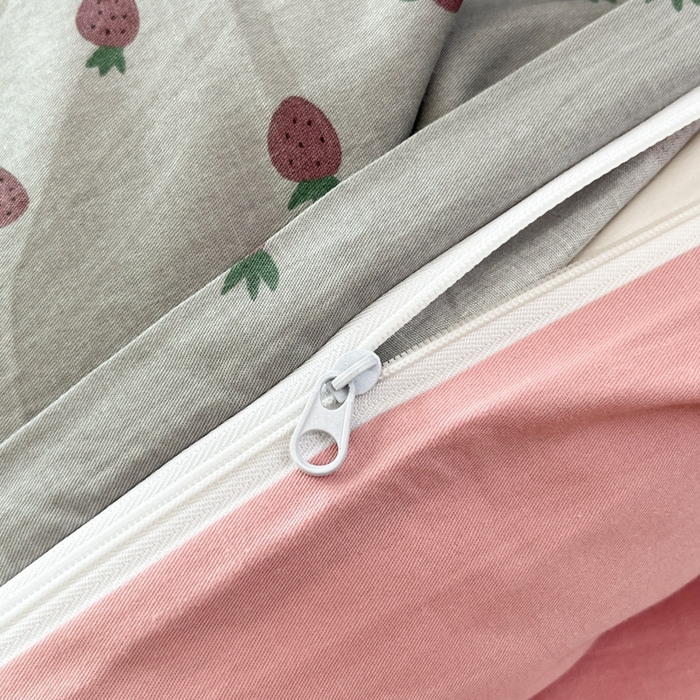 91家纺网 家纺一手货源 找家纺 柠馨 2025秋冬新款全棉印花四件套 莓雪