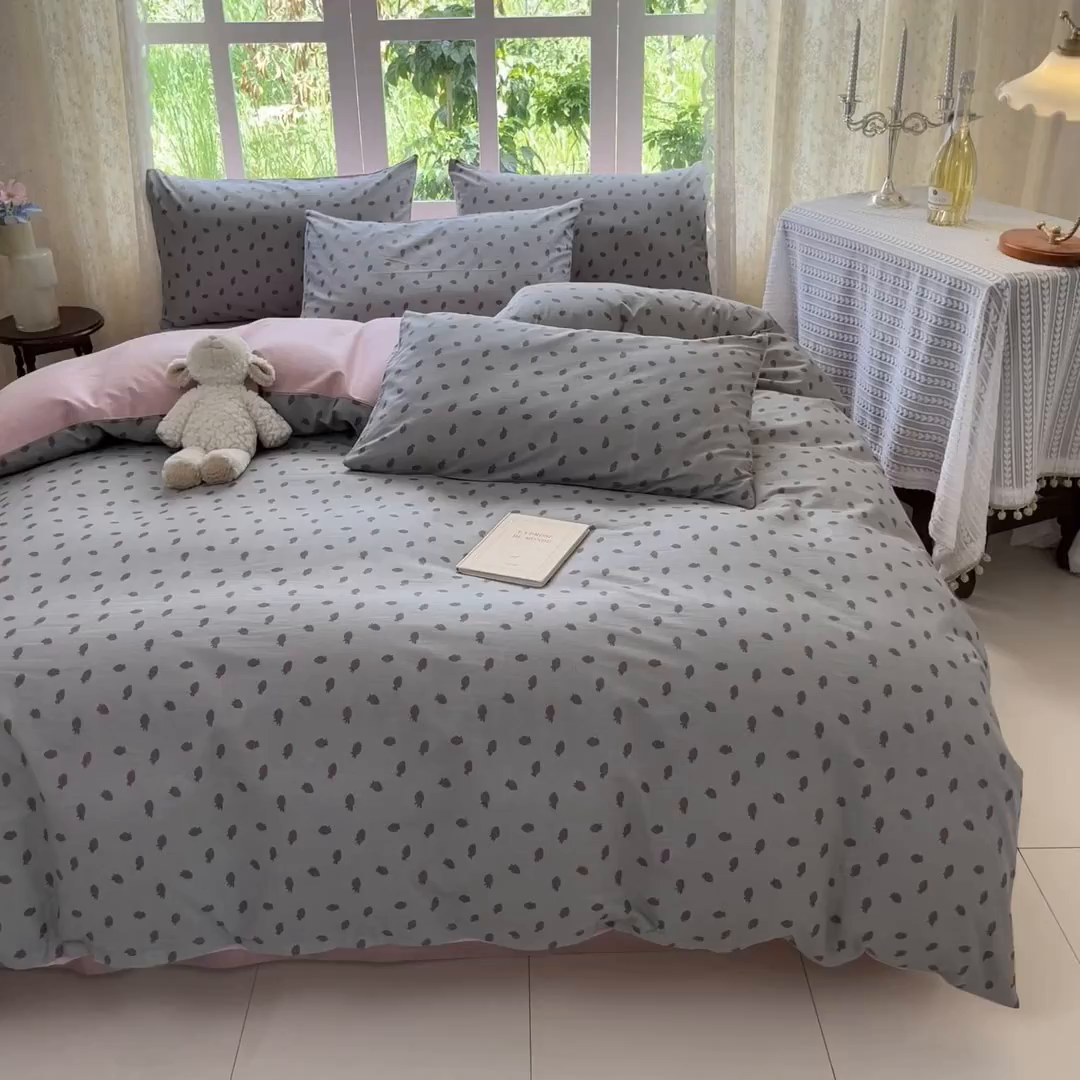 91家纺网 家纺一手货源 找家纺 柠馨 2025秋冬新款全棉印花四件套 莓雪