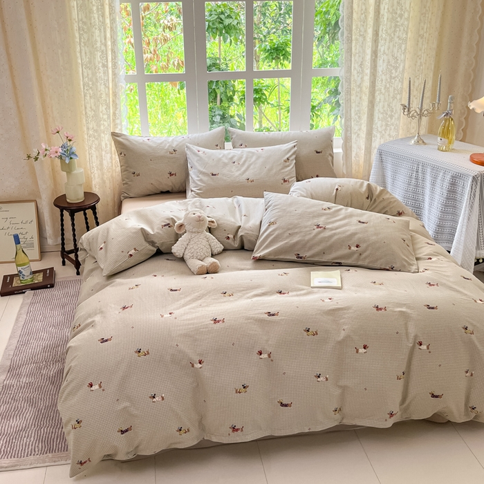 91家纺网 家纺一手货源 找家纺 柠馨 2025秋冬新款全棉印花四件套 绅士狗狗