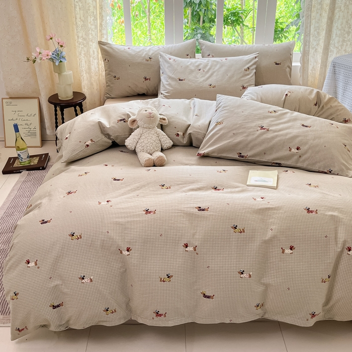 91家纺网 家纺一手货源 找家纺 柠馨 2025秋冬新款全棉印花四件套 绅士狗狗