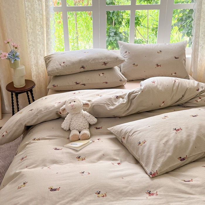 91家纺网 家纺一手货源 找家纺 柠馨 2025秋冬新款全棉印花四件套 绅士狗狗