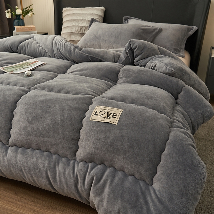 91家纺网 家纺一手货源 找家纺 畅销被业 2025新款双面牛奶绒冬被被子被芯 牛奶绒-高级灰