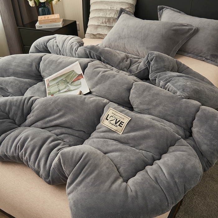 91家纺网 家纺一手货源 找家纺 畅销被业 2025新款双面牛奶绒冬被被子被芯 牛奶绒-高级灰