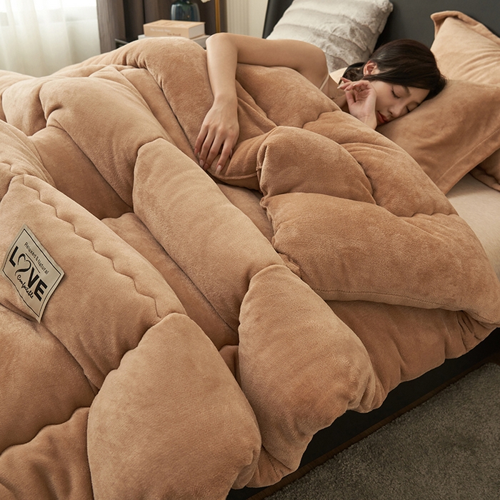 91家纺网 家纺一手货源 找家纺 畅销被业 2025新款双面牛奶绒冬被被子被芯 牛奶绒-卡其