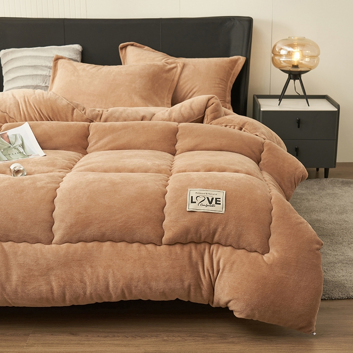 91家纺网 家纺一手货源 找家纺 畅销被业 2025新款双面牛奶绒冬被被子被芯 牛奶绒-卡其