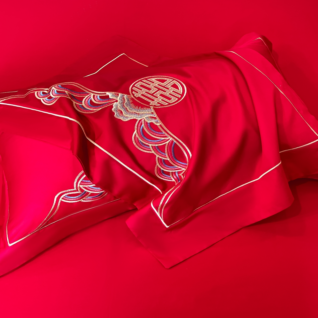 91家纺网 家纺一手货源 找家纺 欧乐蒂 2025新款亲肤棉婚庆刺绣四件套 龙凤祥瑞