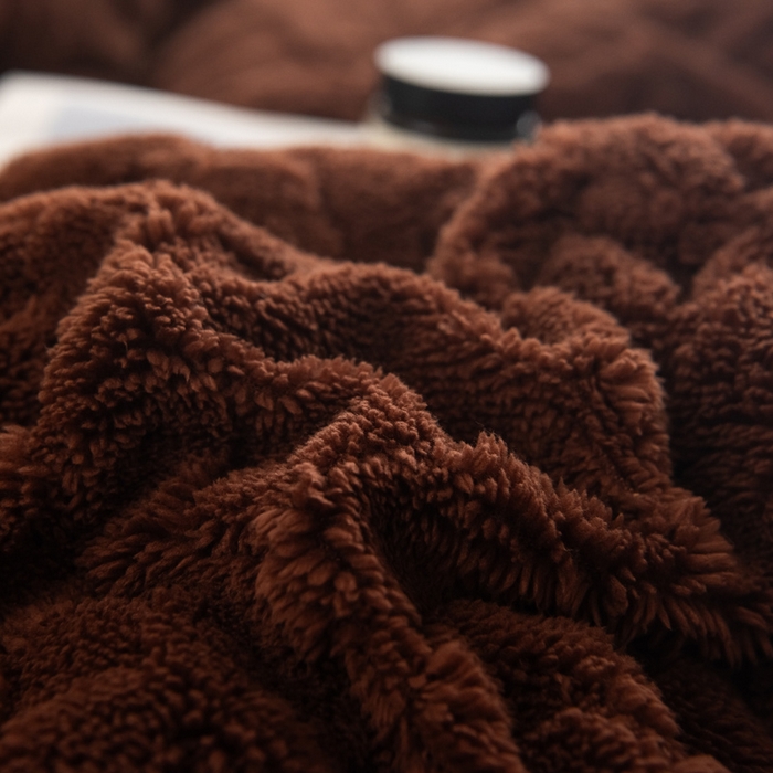 91家纺网 家纺一手货源 找家纺 （总）畅销被业 2025新款跨境外贸塔芙绒羊羔绒提花系列冬被子被芯