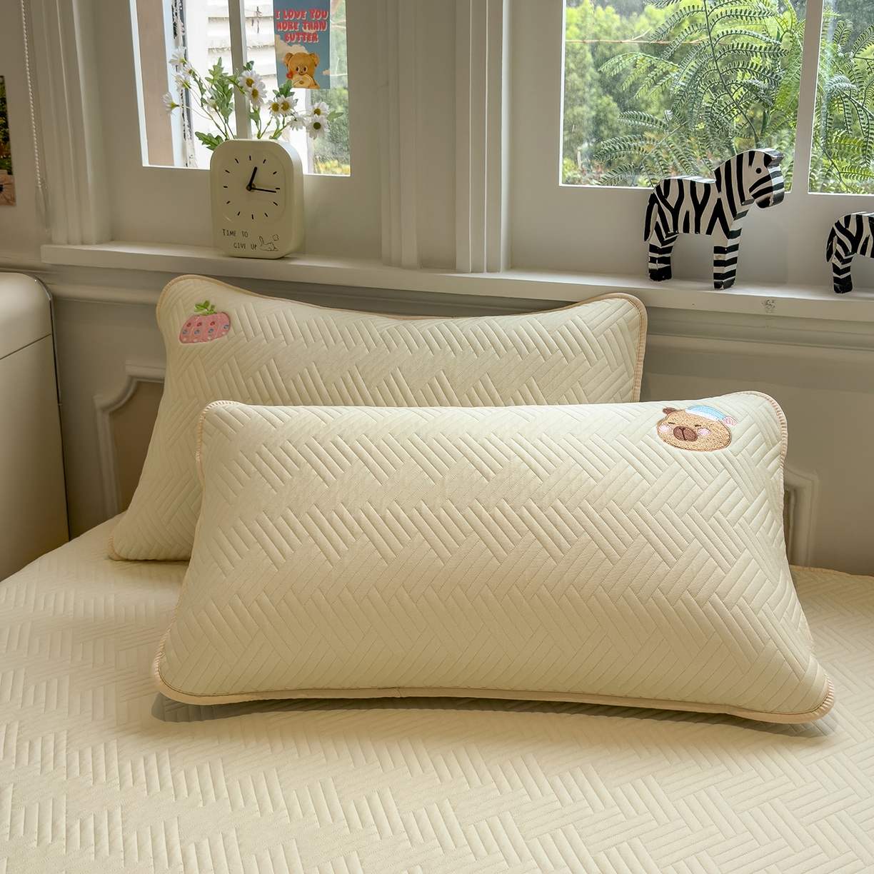 91家纺网 家纺一手货源 找家纺 （总）眠多宝 2025新款三联刺绣卡通夹棉床笠全包围床垫保护套