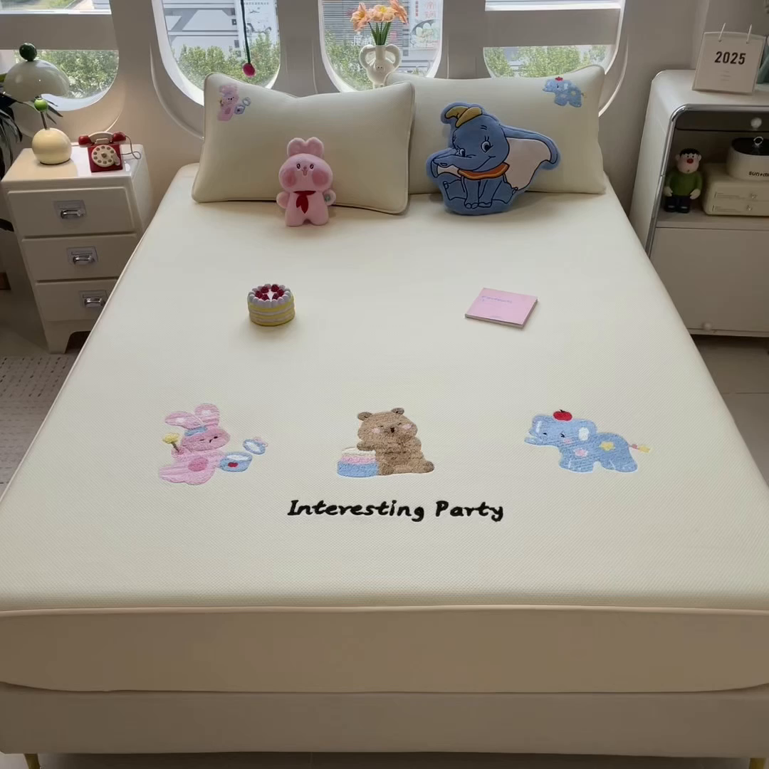 91家纺网 家纺一手货源 找家纺 眠多宝 2026新款彩绒棉卡通毛巾绣夹棉床笠全包围床垫保护套 萌友派对-奶油黄