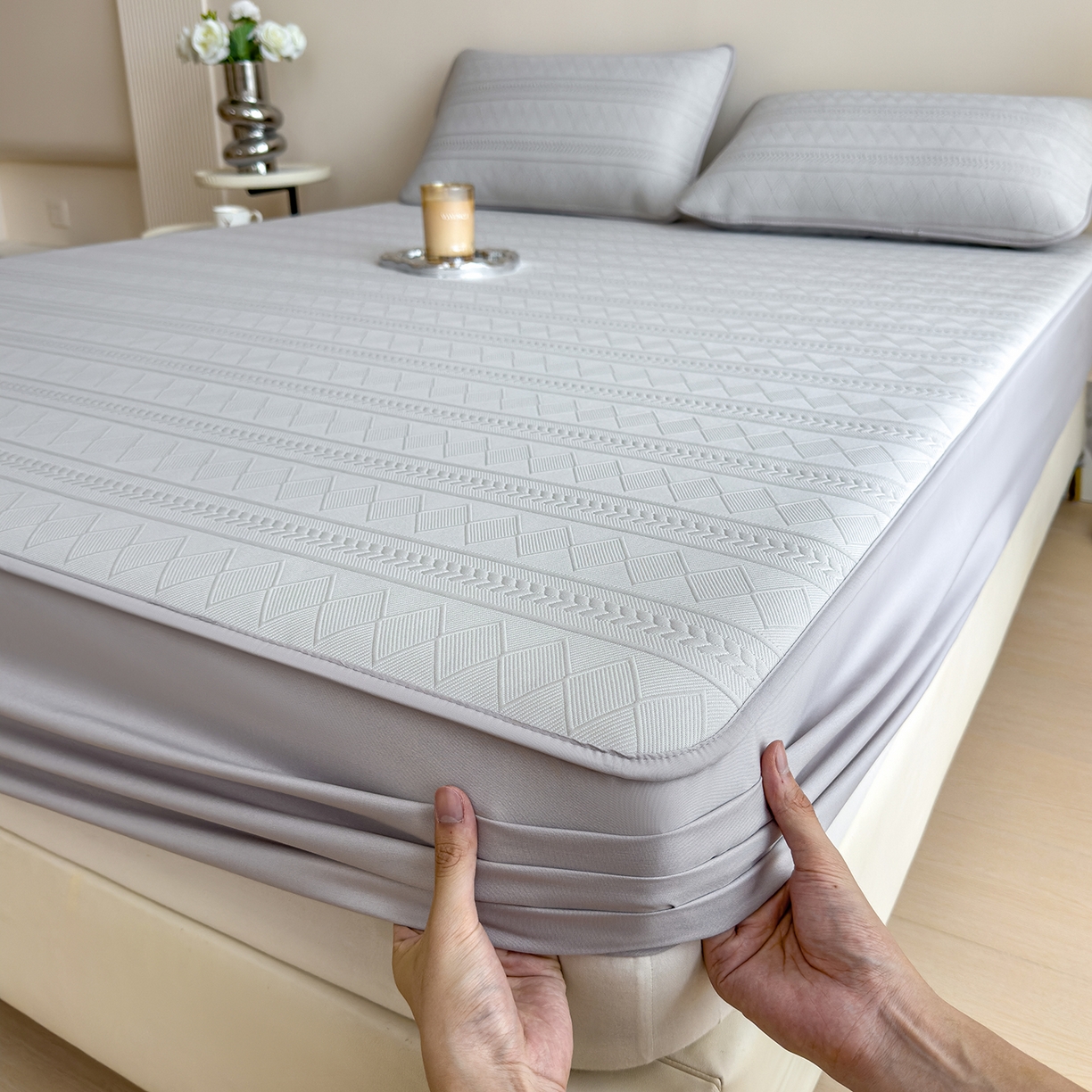 91家纺网 家纺一手货源 找家纺 眠多宝 2025新款柔感彩绒棉纯色夹棉全包围床笠 素菱笺-高级灰