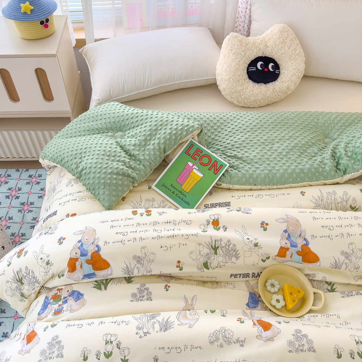 91家纺网 家纺一手货源 找家纺 爱宝被业 2025新款A类水洗棉双层纱豆豆绒被芯 小兔花园