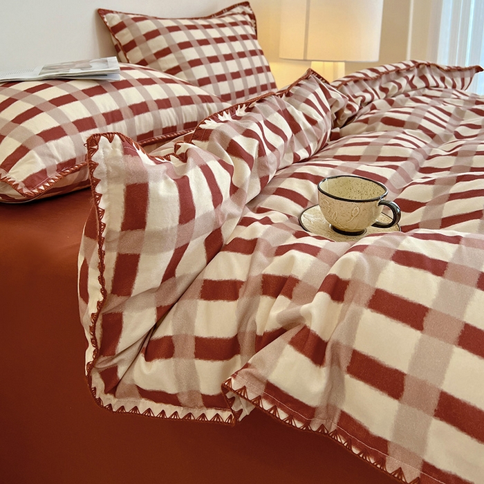 91家纺网 家纺一手货源 找家纺 品乐家纺 2025秋冬全棉加厚磨毛贝壳边四件套 格言-红