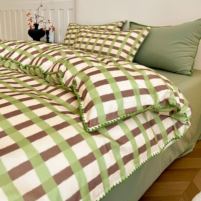 91家纺网 家纺一手货源 找家纺 品乐家纺 2025秋冬全棉加厚磨毛贝壳边四件套 格言-绿