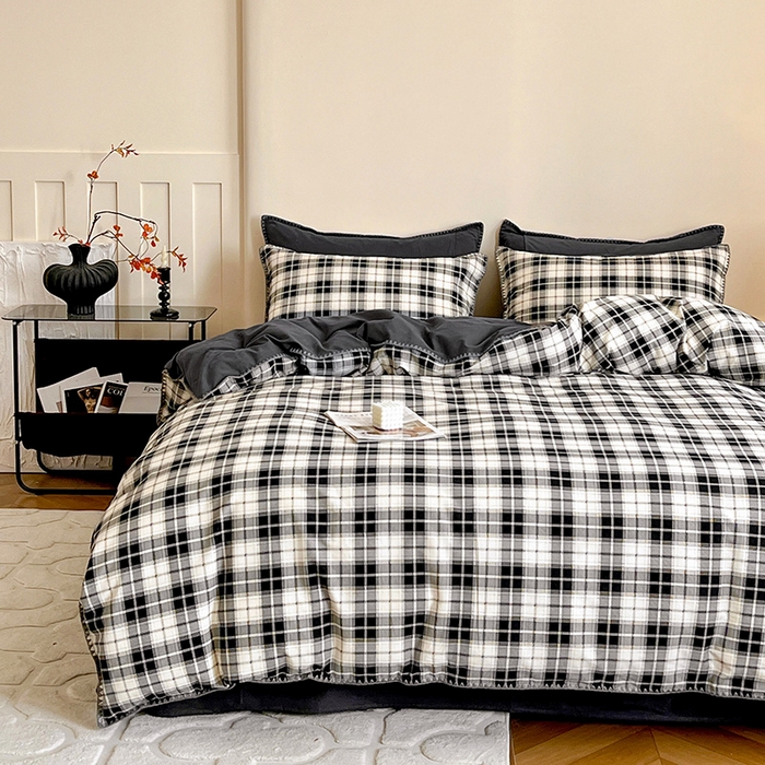 91家纺网 家纺一手货源 找家纺 品乐家纺 2025秋冬全棉加厚磨毛贝壳边四件套 格韵-黑