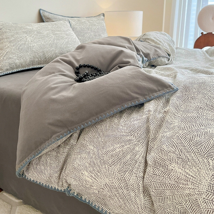 91家纺网 家纺一手货源 找家纺 品乐家纺 2025秋冬全棉加厚磨毛贝壳边四件套 南初-灰