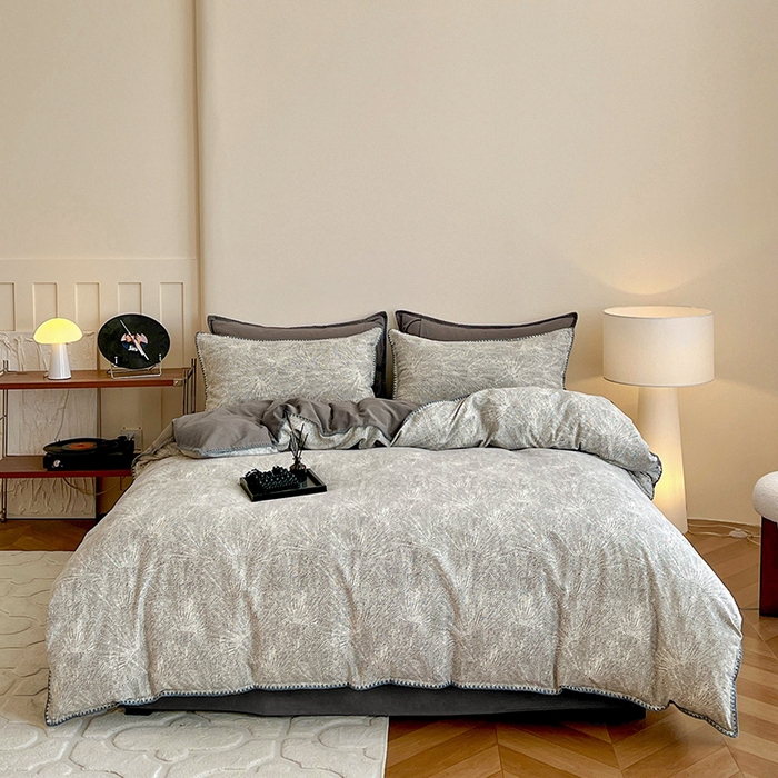 91家纺网 家纺一手货源 找家纺 品乐家纺 2025秋冬全棉加厚磨毛贝壳边四件套 南初-灰