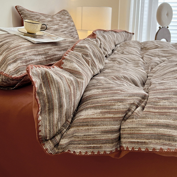 91家纺网 家纺一手货源 找家纺 品乐家纺 2025秋冬全棉加厚磨毛贝壳边四件套 寻野