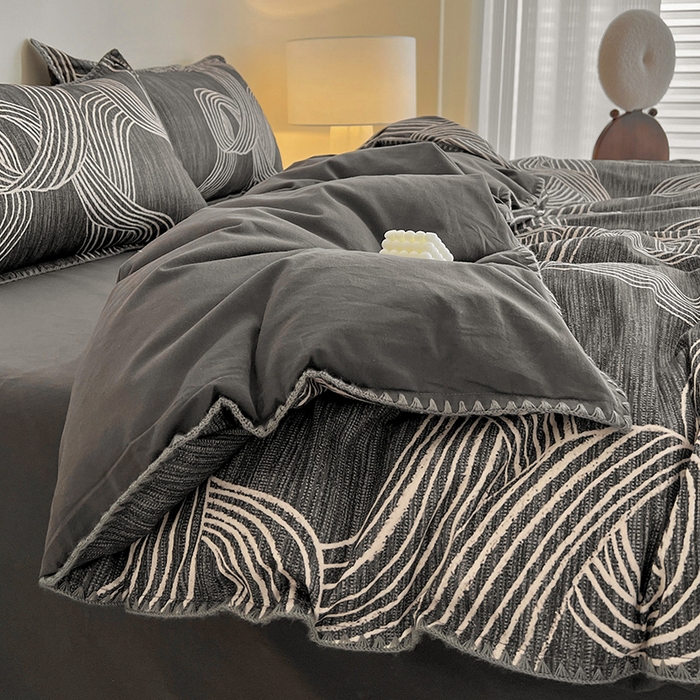 91家纺网 家纺一手货源 找家纺 品乐家纺 2025秋冬全棉加厚磨毛贝壳边四件套 野渡-灰