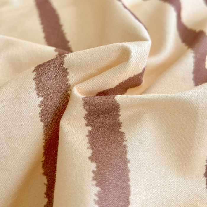 91家纺网 家纺一手货源 找家纺 品乐家纺 2025秋冬全棉加厚磨毛贝壳边四件套 知简-咖