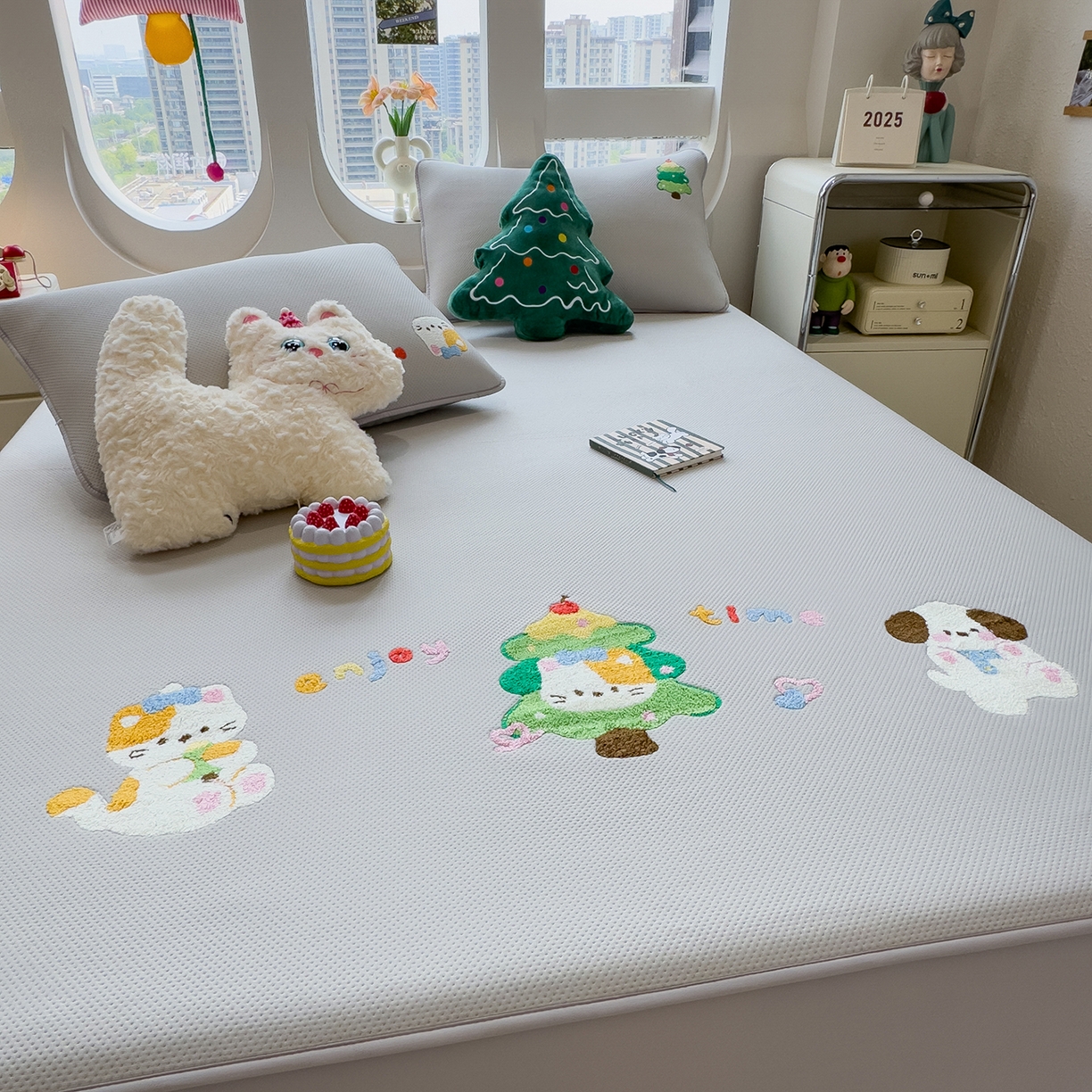 91家纺网 家纺一手货源 找家纺 （总）眠多宝 2025新款彩绒棉卡通毛巾绣夹棉床笠全包围床垫保护套