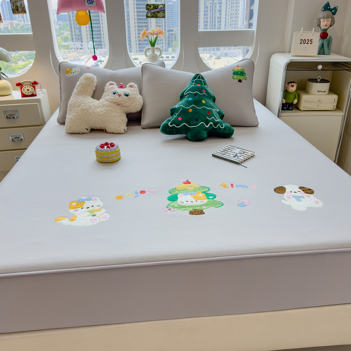 91家纺网 家纺一手货源 找家纺 （总）眠多宝 2025新款彩绒棉卡通毛巾绣夹棉床笠全包围床垫保护套