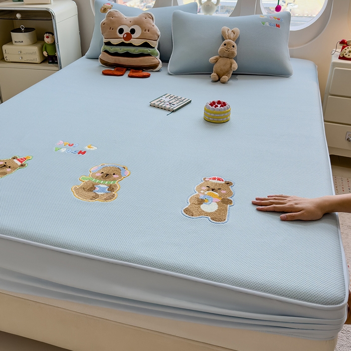 眠多宝 2025新款彩绒棉卡通毛巾绣夹棉床笠全包围床垫保护套 萌趣卡皮巴拉-雾霭蓝