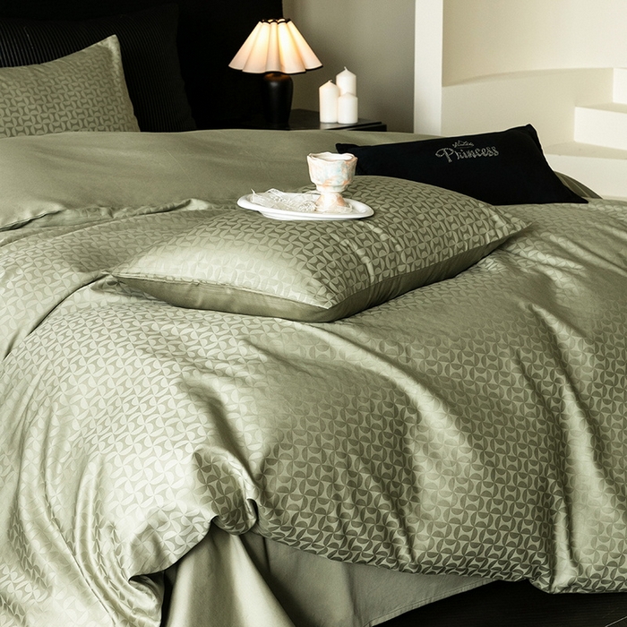 91家纺网 家纺一手货源 找家纺 立奥被业 2025新款60支全棉贡缎提花四件套 风车