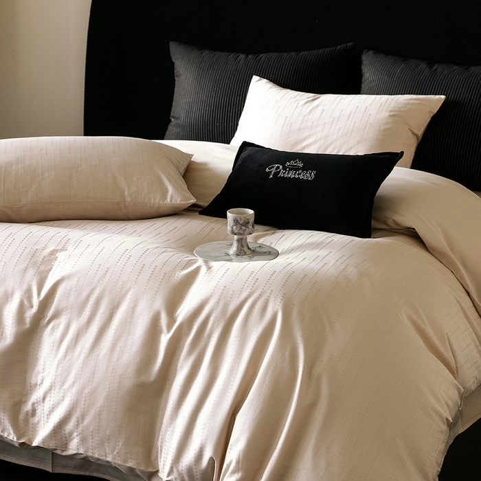 91家纺网 家纺一手货源 找家纺 立奥被业 2025新款60支全棉贡缎提花四件套 渐渐