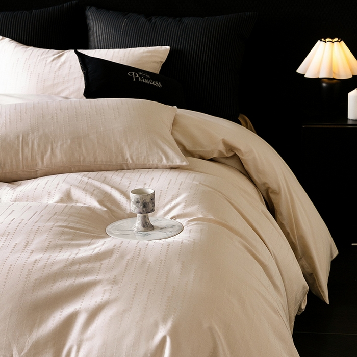 91家纺网 家纺一手货源 找家纺 立奥被业 2025新款60支全棉贡缎提花四件套 渐渐