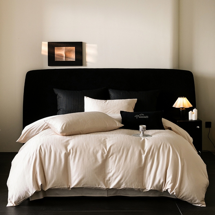 91家纺网 家纺一手货源 找家纺 立奥被业 2025新款60支全棉贡缎提花四件套 渐渐