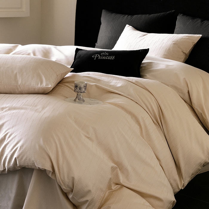 91家纺网 家纺一手货源 找家纺 立奥被业 2025新款60支全棉贡缎提花四件套 渐渐