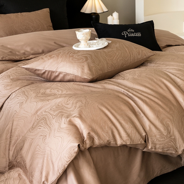 91家纺网 家纺一手货源 找家纺 立奥被业 2025新款60支全棉贡缎提花四件套 迷蒙咖