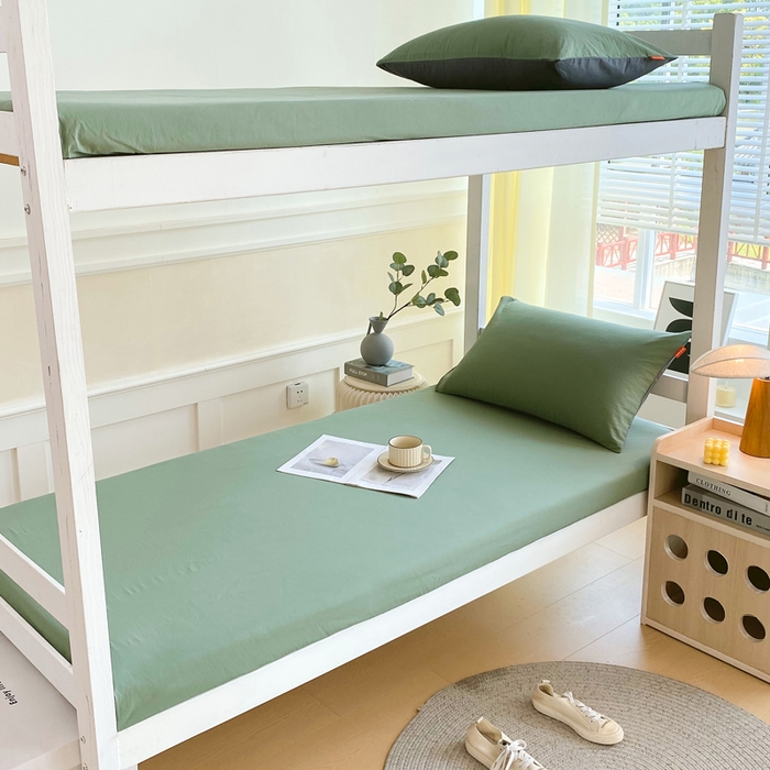 91家纺网 家纺一手货源 找家纺 春皖家纺 2025新款双拼A类水洗棉系列-单床笠 素雅军绿