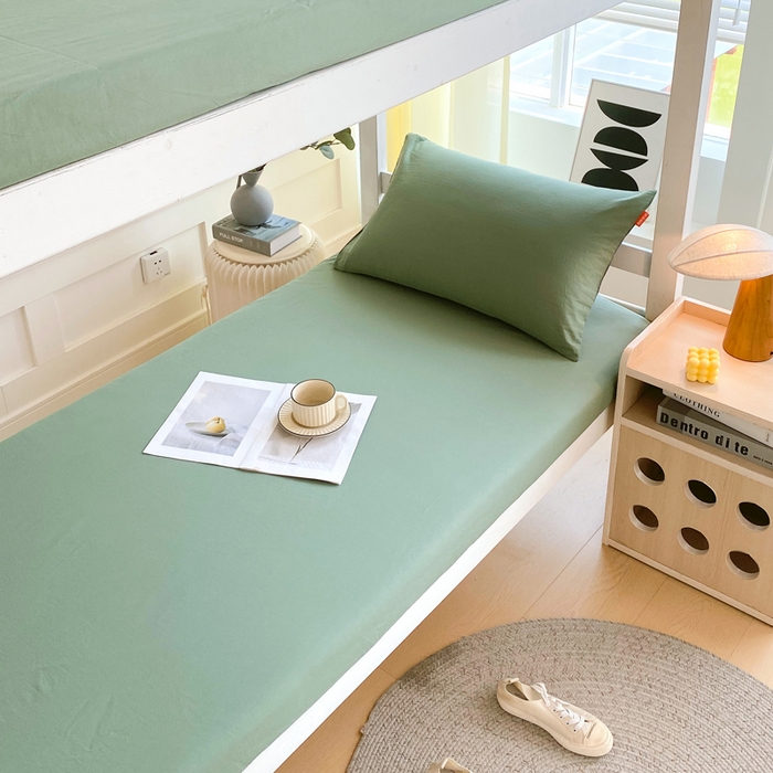 91家纺网 家纺一手货源 找家纺 春皖家纺 2025新款双拼A类水洗棉系列-单床笠 素雅军绿