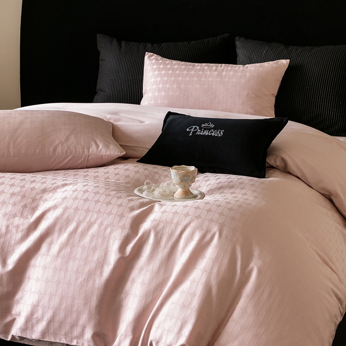 91家纺网 家纺一手货源 找家纺 立奥被业 2025新款60支全棉贡缎提花四件套 曲曲