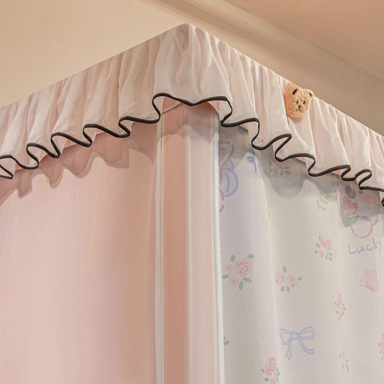 91家纺网 家纺一手货源 找家纺 卓尔居 2025新款学生遮光床帘高精密晨曦系列蚊帐晨曦粉-西高地