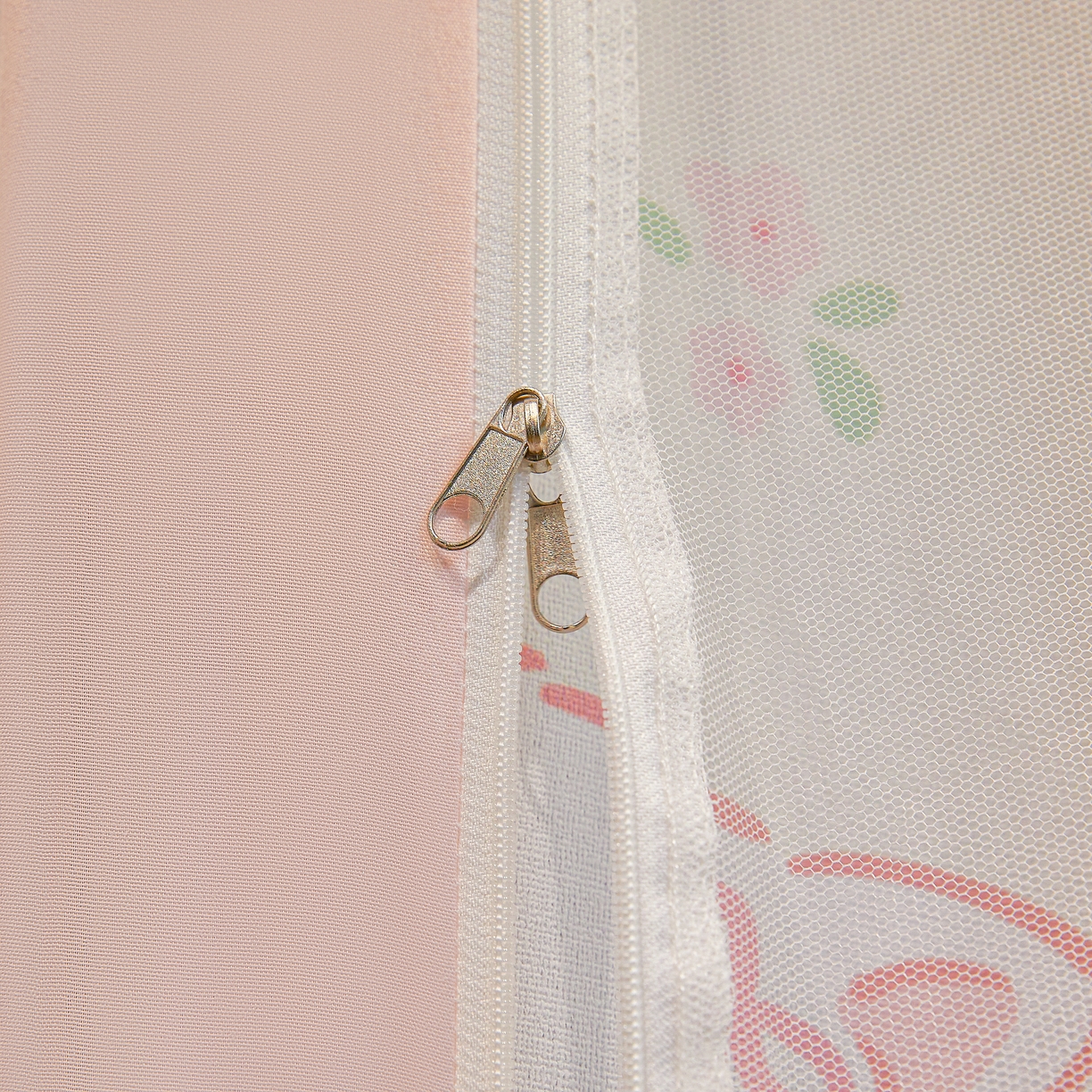 91家纺网 家纺一手货源 找家纺 卓尔居 2025新款学生遮光床帘高精密晨曦系列蚊帐晨曦粉-西高地